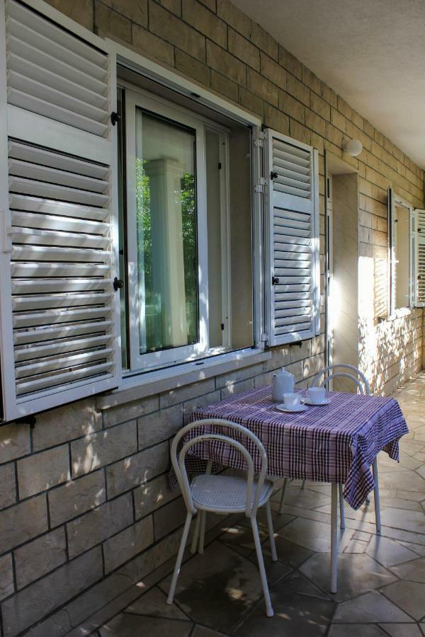 Apartments Pino Makarska Exterior foto