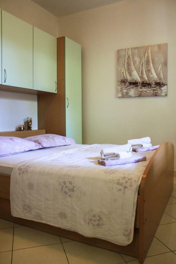 Apartments Pino Makarska Exterior foto