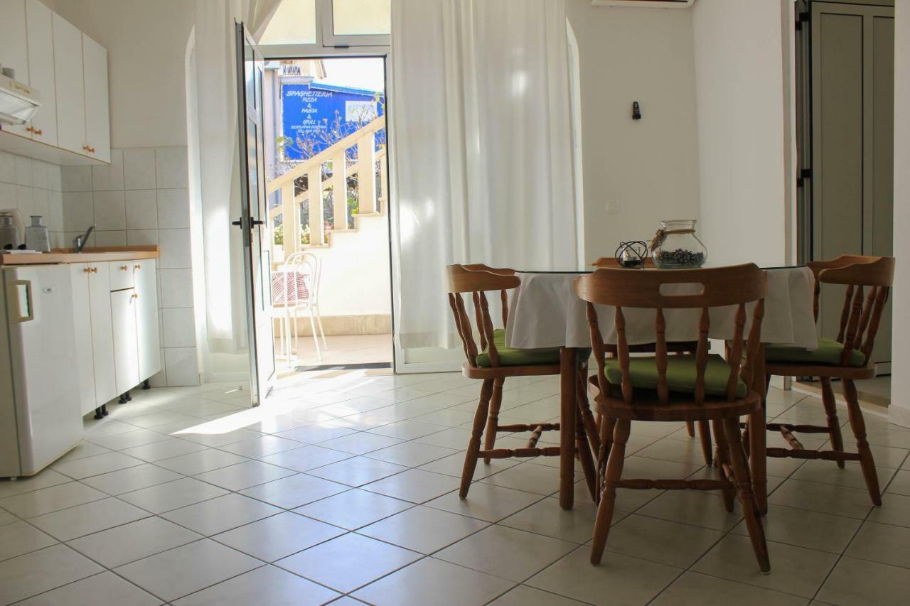 Apartments Pino Makarska Exterior foto