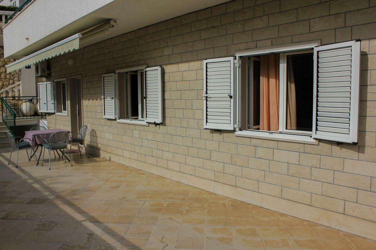 Apartments Pino Makarska Exterior foto